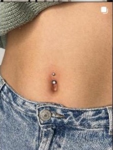 Piercing de umbigo, trabalho do Studio Janette